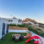 Apademia Luxury *