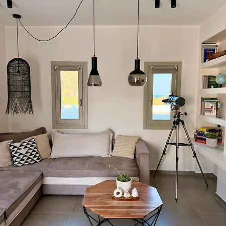 Apademia Luxury Apartamento Skyros