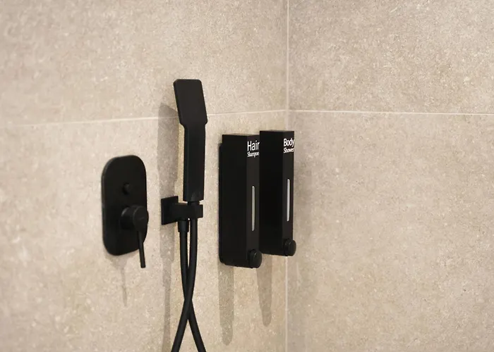 Apademia Luxury Skyros