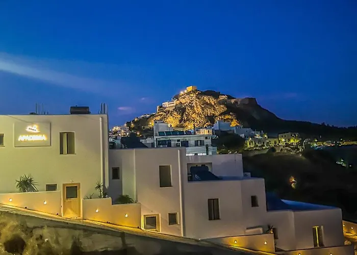 Apademia Luxury Apartment Skyros